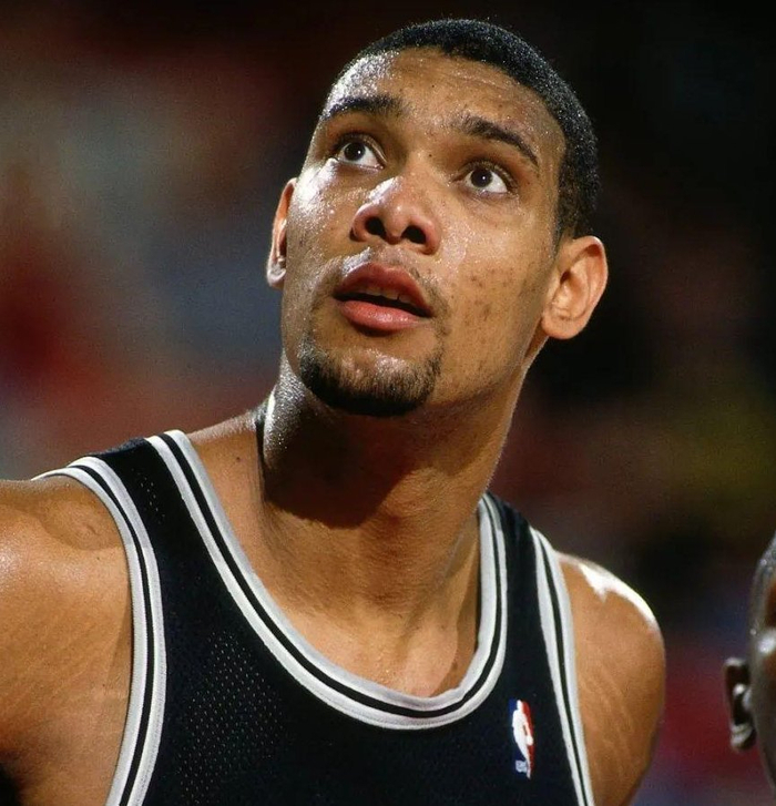 小土豆内特罗宾逊跳球名场面（小土豆内特·罗宾逊跳球经典瞬间）