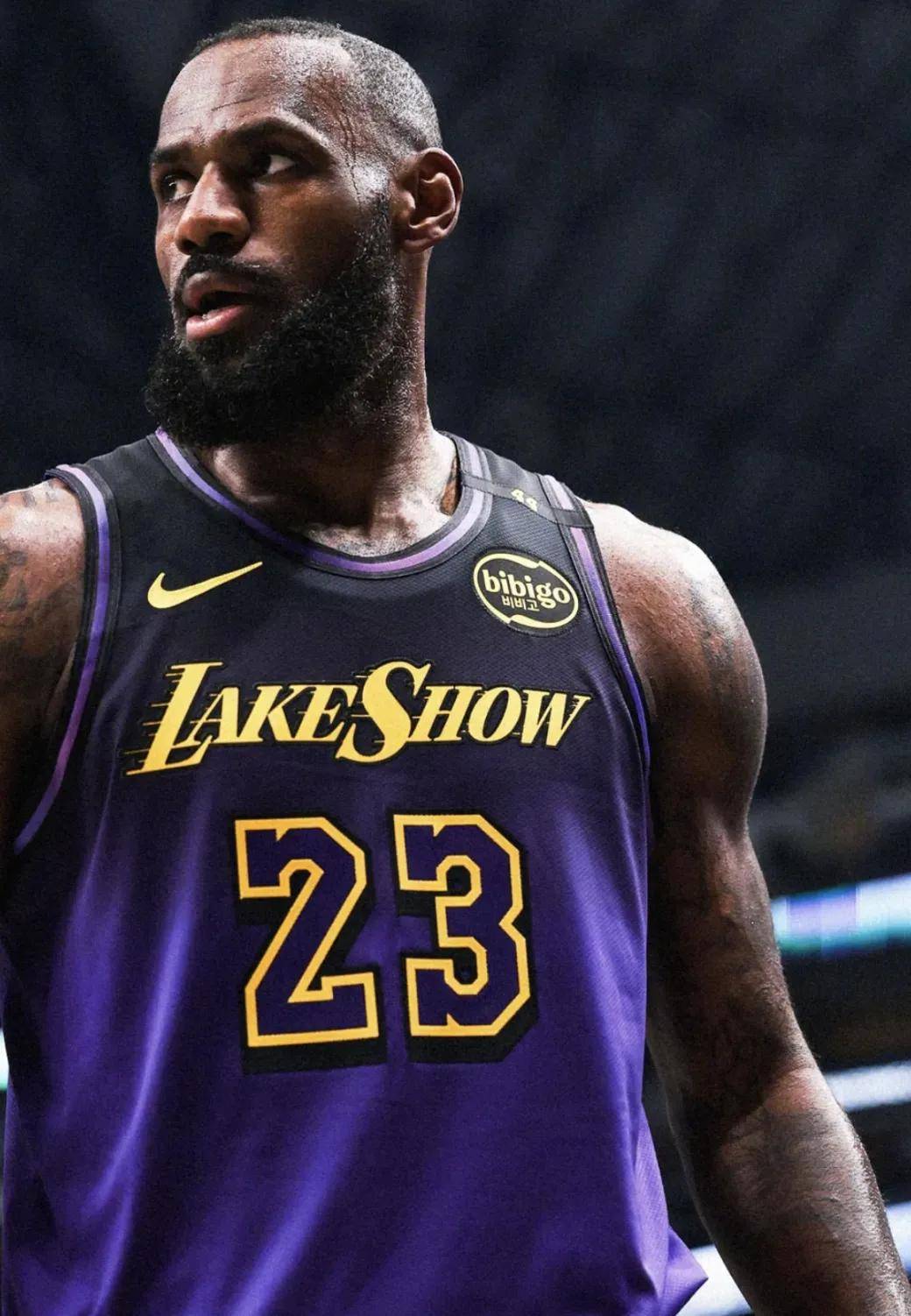 库拉索助教：人们太疯狂了！我们的岛屿太小，装不下这份喜悦（库拉索助教感叹：全民狂欢，小岛盛不下这份喜悦）