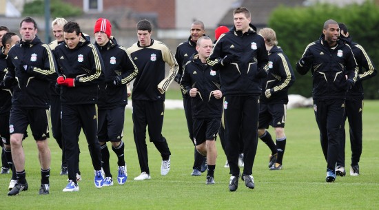 迪乌夫：齐沃经常和我交流帮我提高，高兴自己的机会越来越多（迪乌夫：齐沃常与我交流助我提升，很高兴自己的机会越来越多）