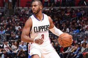 NBA：湖人险胜火箭 詹姆斯砍下38分（NBA：湖人惊险力克火箭，詹姆斯轰下38分）