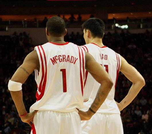 明日森林狼战尼克斯伤病：布伦森、OG均缺席，唐斯战老东家（明天森林狼对阵尼克斯伤情：布伦森与OG缺阵，唐斯迎战旧主）