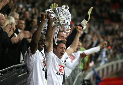 迈克·布朗：本来已布置好战术，但布伦森表示他要执行绝杀（迈克·布朗透露：战术已安排，布伦森坚持亲自完成绝杀）