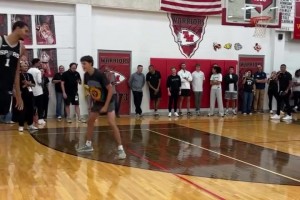 基恩谈阿诺德被嘘：红军球迷极力嘘一个本地孩子，还觉得很有风度（基恩评阿诺德遭嘘：红军球迷狠嘘本土小将却自称有风度）