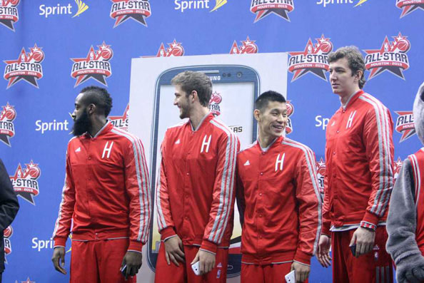 罗体：萨里向洛蒂托要求在一月引进一名高水平中场球员（罗马体育报：萨里要求洛蒂托在一月引进一名高水平中场）