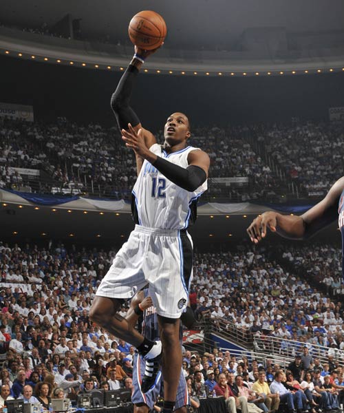 迪奥曼德：我们了解拜仁的实力，通过定位球丢分确实令人遗憾（迪奥曼德：深知拜仁实力，因定位球失分令人惋惜）