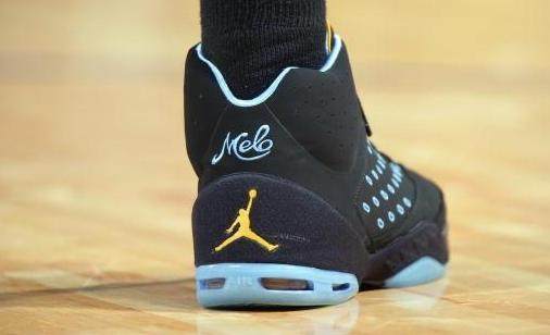 法尔克：格纳布里想留队，但拜仁不想再为他支付高薪（法尔克：格纳布里愿留队，拜仁无意继续为其支付高薪）