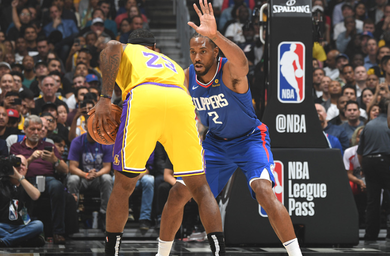 战绩碾压！拜仁主场对美因茨8连胜，得失球40-7（拜仁主场对美因茨豪取八连胜，40比7得失球尽显统治级优势）