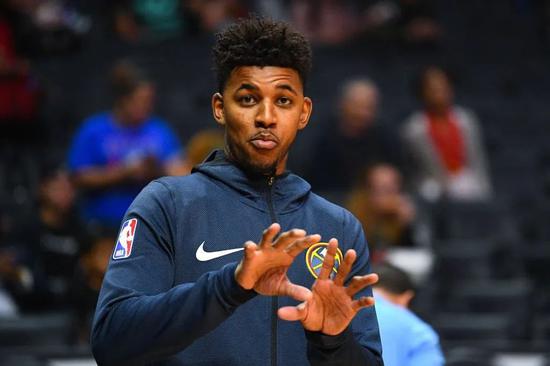 足球报：青岛海牛外援兰克尔-泽的个人操守确实存在问题（足球报称青岛海牛外援兰克尔-泽个人操守遭质疑）