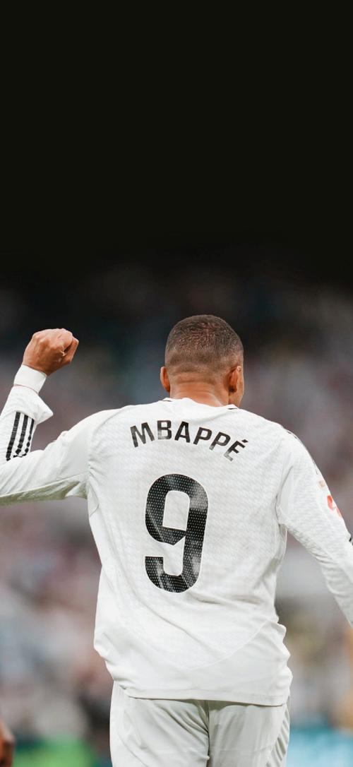 图拉姆：不认为现在踢利物浦我们就占优，每场比赛都是独立的（图拉姆：即便此刻对阵利物浦也谈不上优势，每一场都是全新的较量）