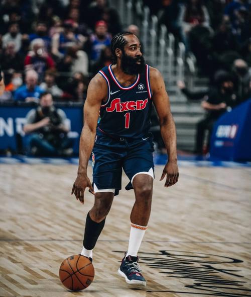 波黑3-1逆转十人罗马尼亚，哲科破门，巴伊拉克塔雷维奇建功（十人罗马尼亚遭波黑3-1翻盘，哲科、巴伊拉克塔雷维奇相继破门）